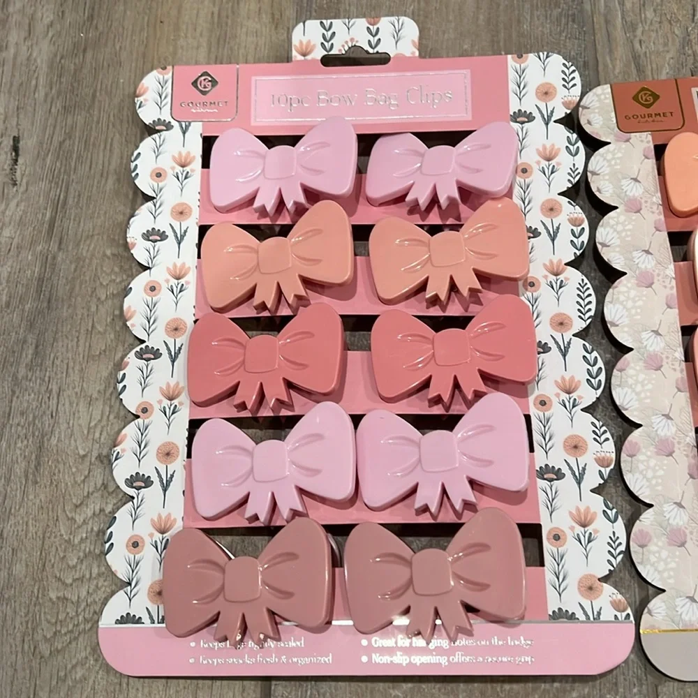 🎀 Cute. 20pc Bow🎀 Bag Clip.